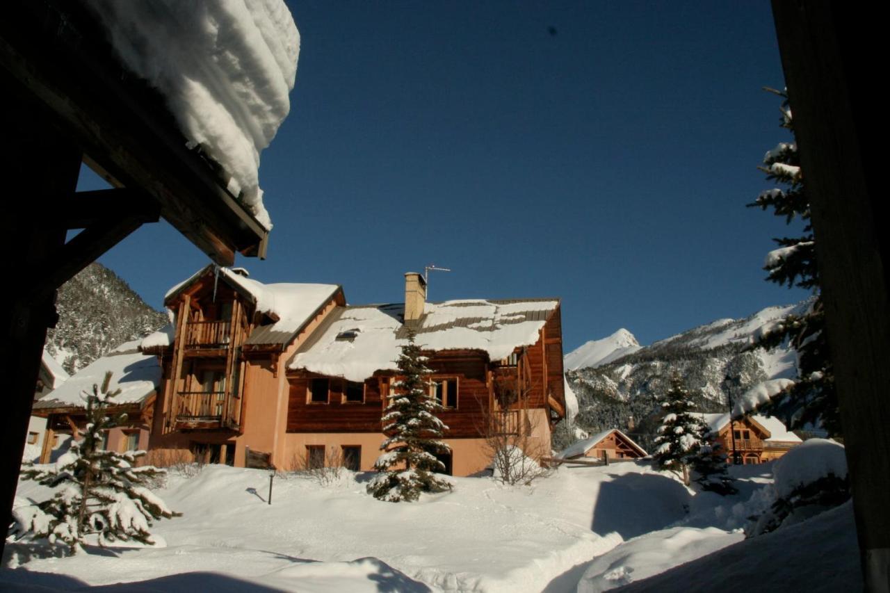 Le Leyrier Hameau Des Chazals Nevache Hautes Alpes ภายนอก รูปภาพ